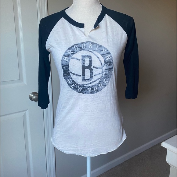 Majestic Threads | Women’s | Brooklyn Basketball Mid Sleeve Baseball T- Shirt - Picture 5 of 13